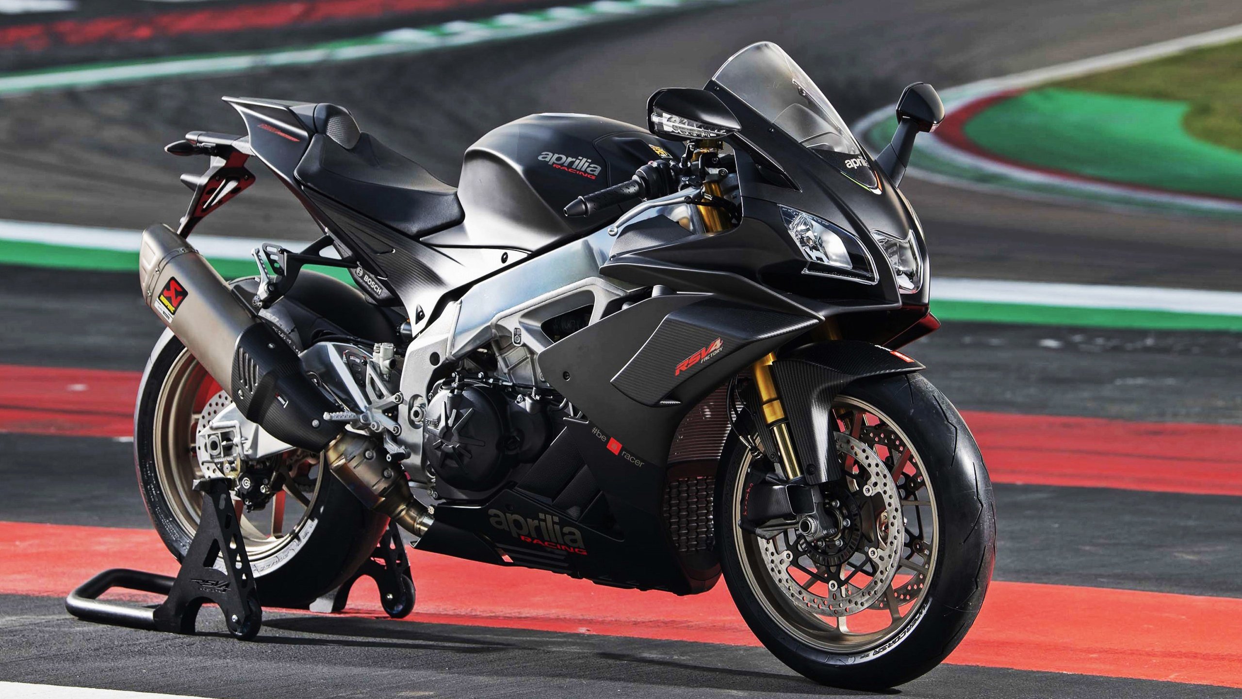 弑神者的加冕礼,马刺撕碎公牛神权,克莱以天火重写史诗